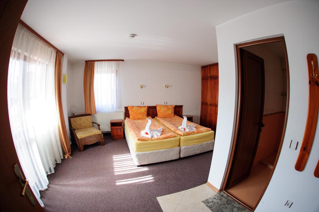 Family Hotel Nadejda Bansko Zimmer foto